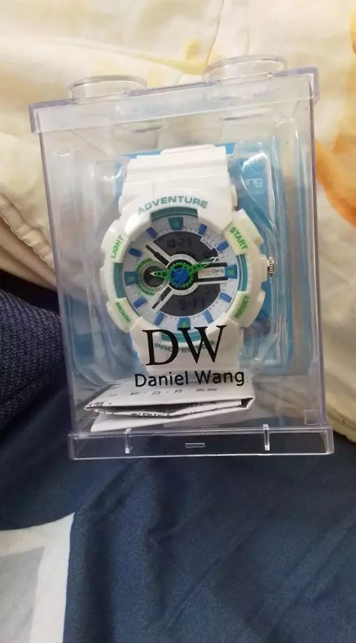 連千毅小弟彌補粉絲...賢賢名錶免費送 網曝:靠運費賺 | 社會 | 三立新聞網 SETN.COM