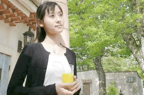 老婆坐月子我去出差,回來看到廚房做飯的人,我淚流滿面