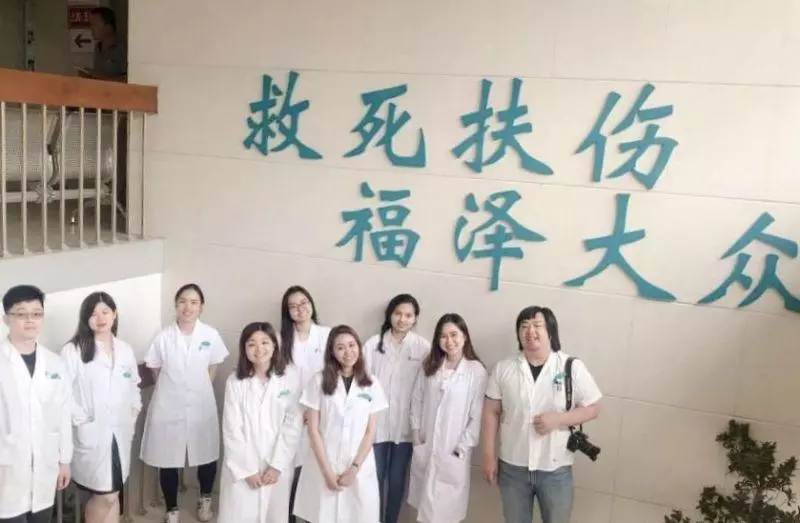 退休外公校長欣賞中華民族傳統價值 巫裔女立志發揚中醫 !