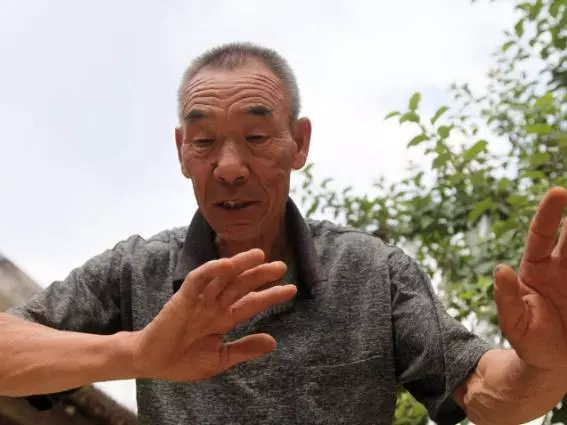 一口咬定兒子不是親生,男子鐵了心要離婚,10年後看到兒子蒙了