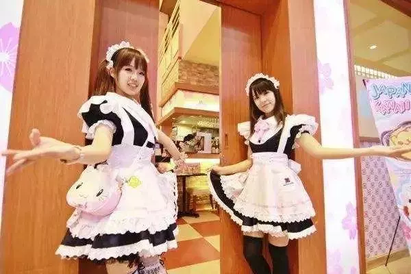 日本「奶奶女僕店」走紅,平均年齡70歲,每天卻座無虛席