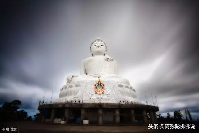 不夸小善,終積大德;不除小惡,終必敗事