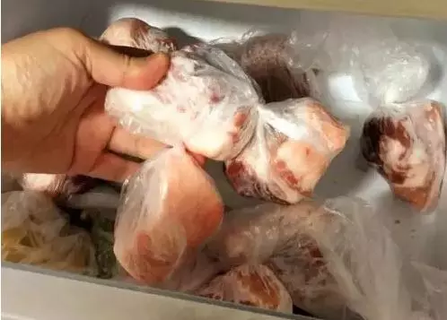 凍在冰箱裡的「肉」,超過這個時間,就算再心疼,也要扔掉!