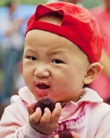 孩子吃水果後肚子痛,這3種水果中寄生蟲多,家長要牢記!