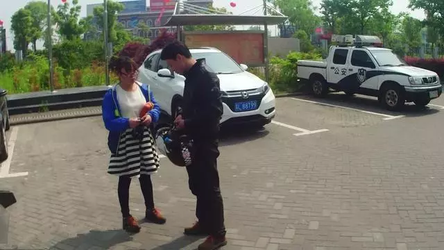 我帶老公回娘家卻聽見我哥在罵他,他受委屈了也不還口