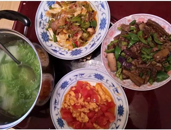 高尿酸患者注意:家裡3種食物一口也不能多吃,尿酸飆升很快 !