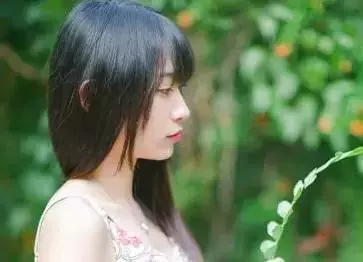 弟弟買車,俺瞞著妻子轉給他五萬,妻子打來電話,俺癱坐在地