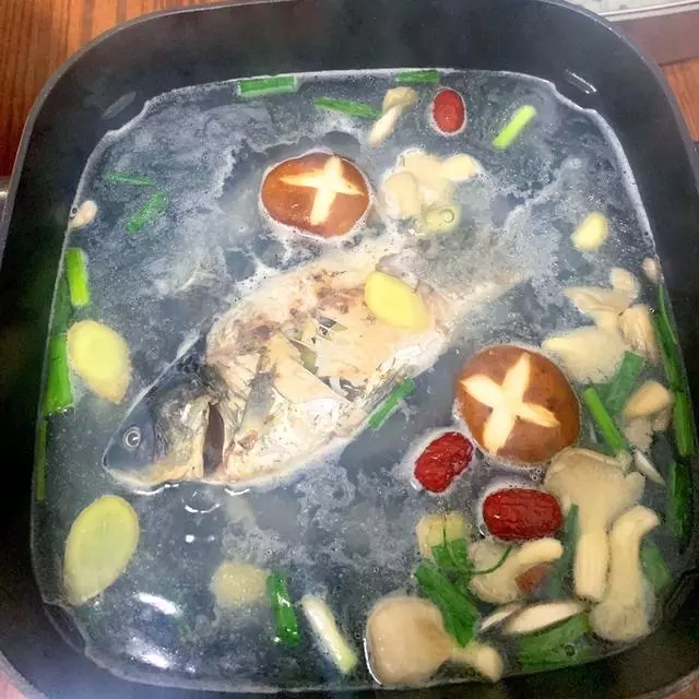 鮮美濃郁的14種魚湯的做法,連吃10天也不膩,看著就流口水