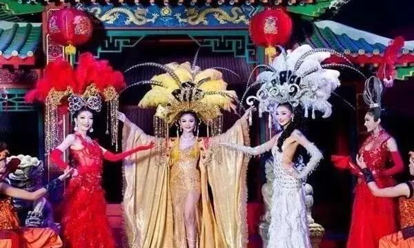 泰國的「人妖」和美女該如何辨別?當地導遊:記住這3點就行!
