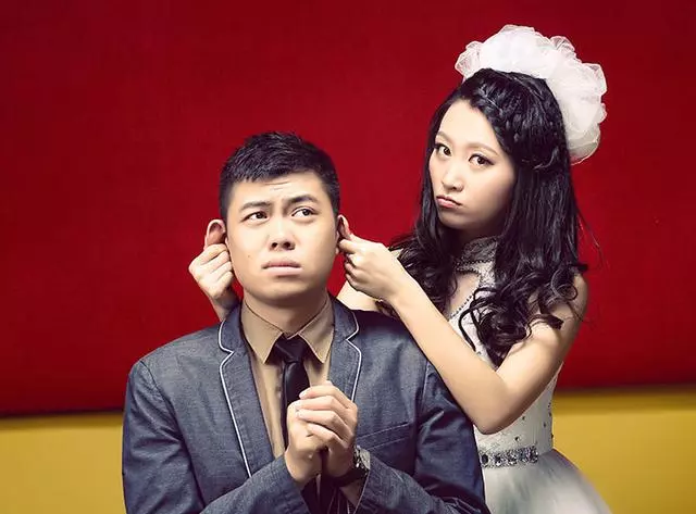 婚後和老公回公婆家過年,年夜飯時嫂子說一話,我立馬放碗走人!