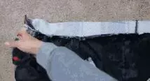 這位媽媽10年來只給孩子穿舊衣服,卻狂圈10萬粉絲,火遍全網