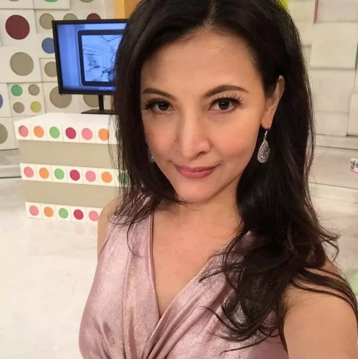 7年婚姻早破局!廖麗君當街「勾老外新歡進酒店」 難過吐心聲「在家被逼跟狗說話」:離婚是遲早的