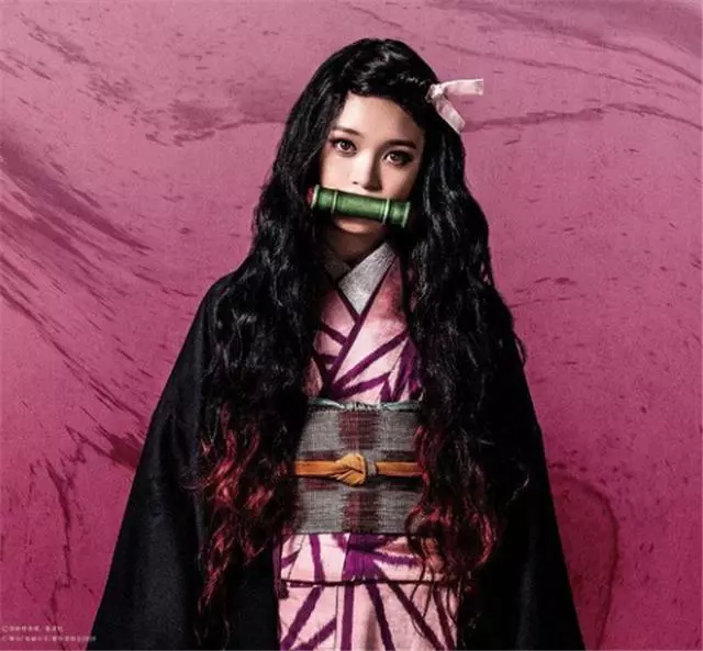 鬼滅之刃:真人舞台劇定妝照,禰豆子這妝是不是重了一點?