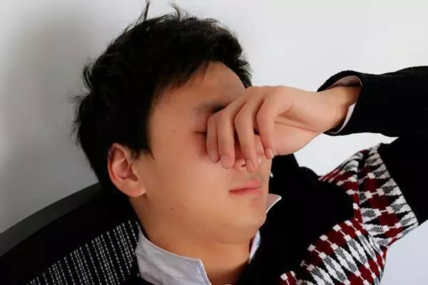經常熬夜,會對身體造成哪些不可逆的傷害?幾點沒睡才算熬夜?