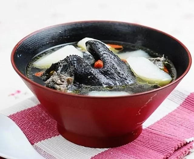 你今天吃雞了嗎?天氣轉冷,教你10種雞湯做法,好吃不貴營養豐富