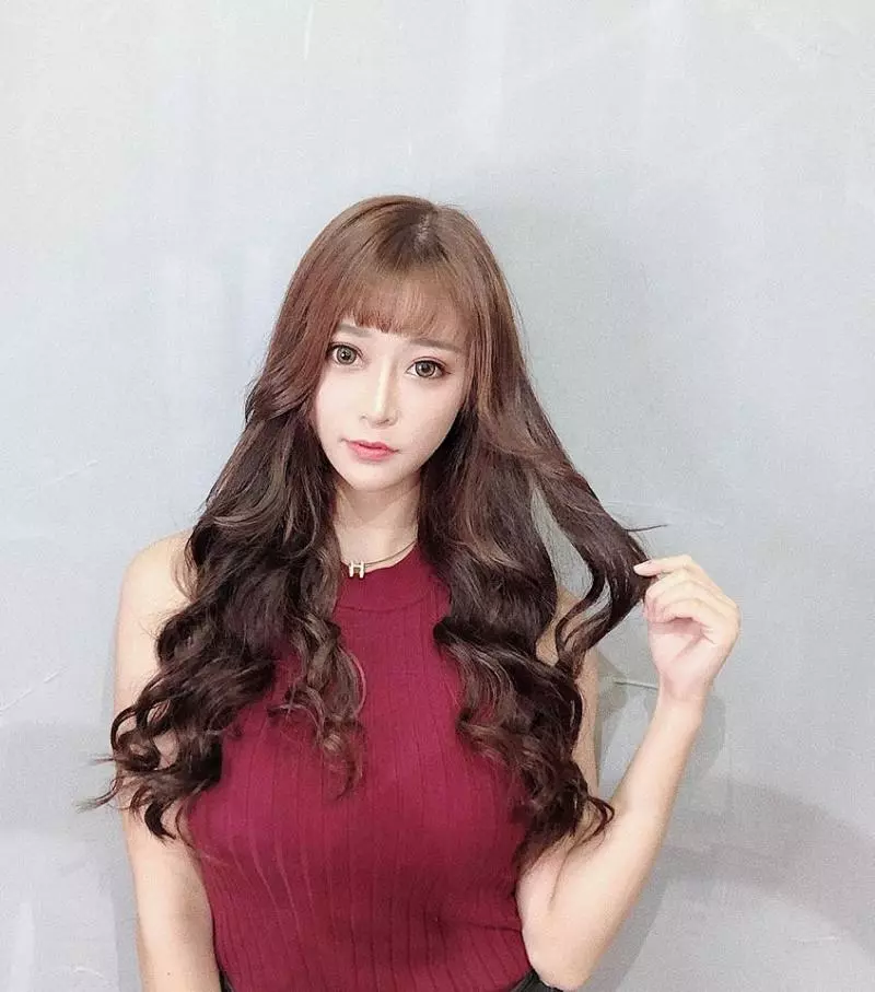甜美女孩「Doreen Lin」,最火辣的重機女騎士來了,老司機們快跟上!