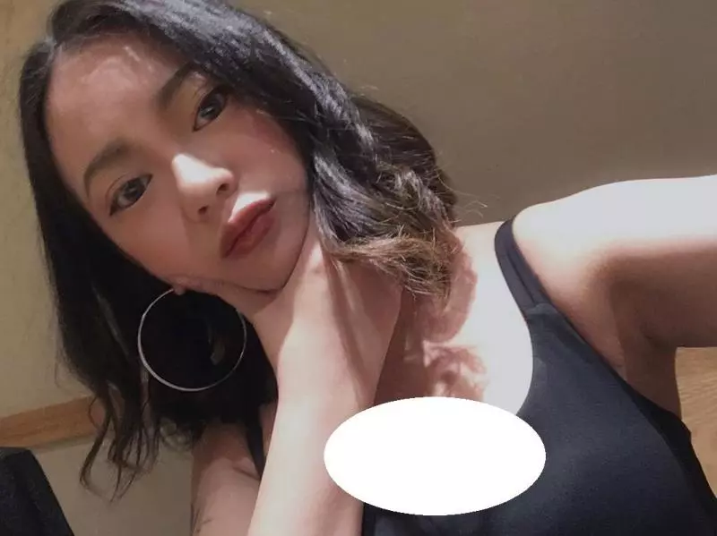 暗黑系吳謹言!嬉皮感正妹「Winnie」高冷率性電眼超殺,藏不住兇猛武器!
