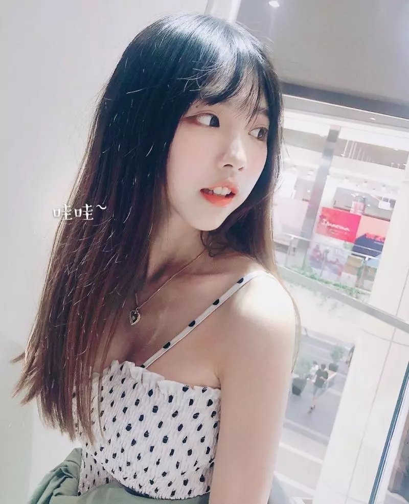 清純模樣的碧波妹妹 引網暴動直呼:好可愛!