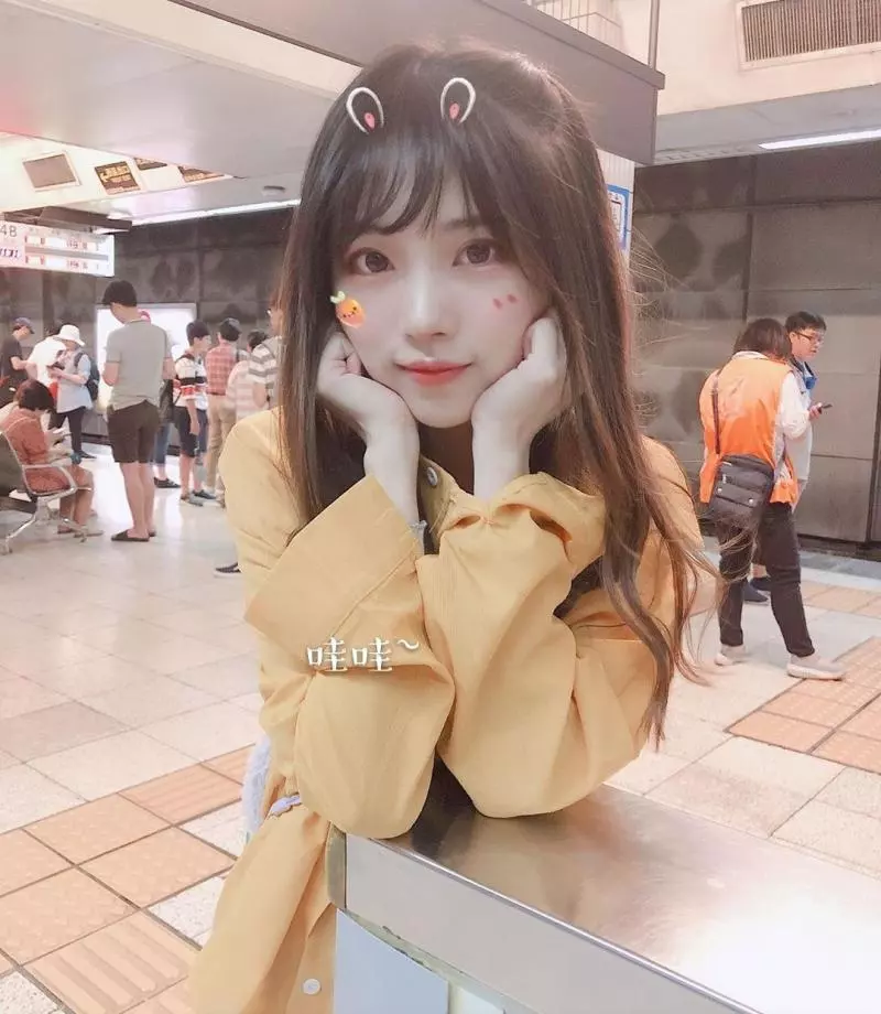 清純模樣的碧波妹妹 引網暴動直呼:好可愛!