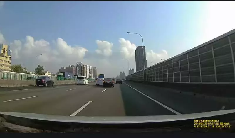 與75歲雙載老者機車擦撞,被索償近1100萬元「我全家賣了也賠不完啊」!