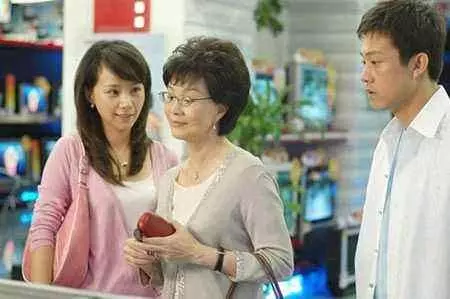 嫁入豪門,老公打我公婆不待見,我做了一事成功逆襲