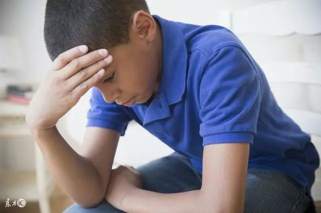 娶了大我15歲的老婆,父母把我掃地出門,沒多久我爸請我們回家