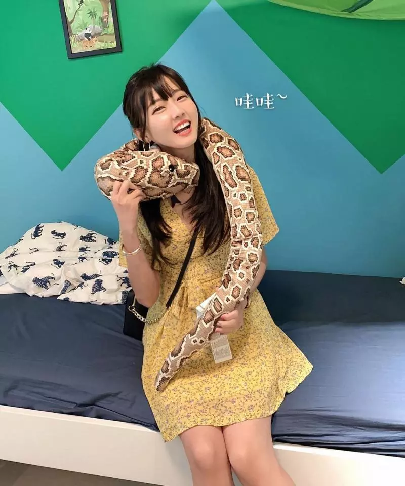 天菜級的空姐Cheryl連發美照在IG,粉絲們大飽眼福~