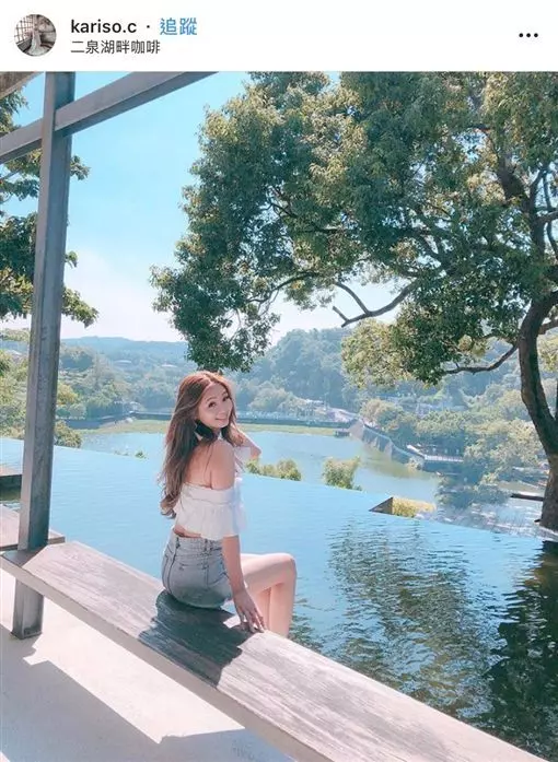 美翻!池畔喝咖啡 彷彿到國外度假