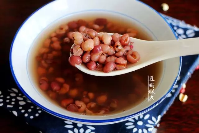 秋天養生這5道粥我家常做,扔進電飯煲一鍵搞定