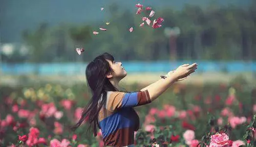 離婚兩個月,前妻帶著兒子離開後的一條朋友圈,讓男人心痛不已 !
