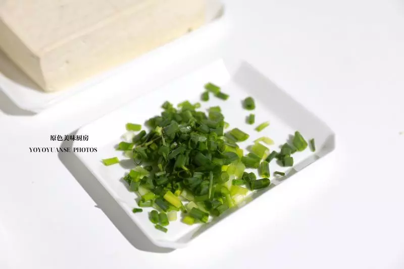 香煎豆腐這樣做才香,味道不輸燒烤攤,每周必做3次