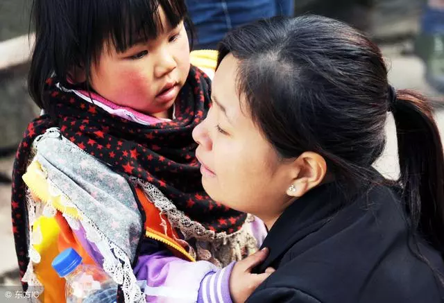 婆婆你也別嫌棄我女兒,你也不看看孫子與孫女都是怎樣對你的