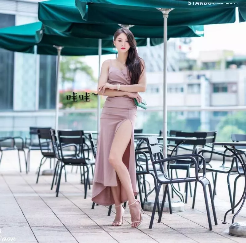 熟女型的長腿姐姐snowy一點也不輸給現在的妹妹們~