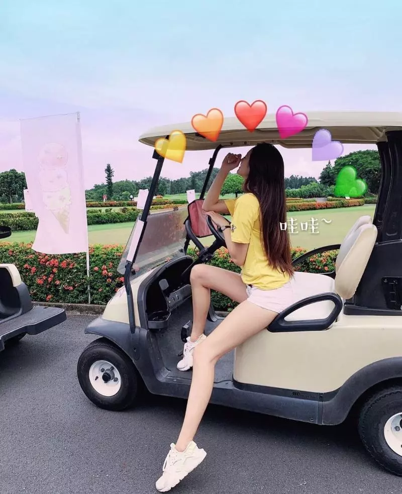 熟女型的長腿姐姐snowy一點也不輸給現在的妹妹們~
