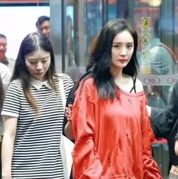 刀劍神域:桐人愛麗絲共枕,而這件東西是啥?網友懷疑在開車