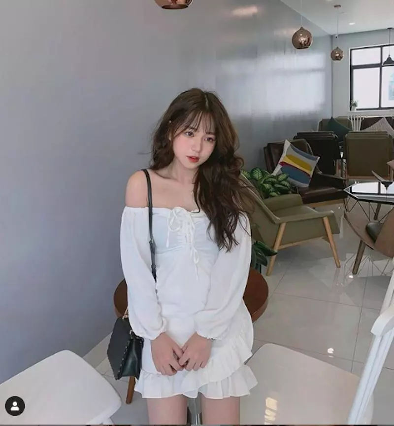 越南嫩妹「Thuỷ Thanh Nguyễn」白皙水靈像娃娃,微肉感好像鄰家小妹妹!