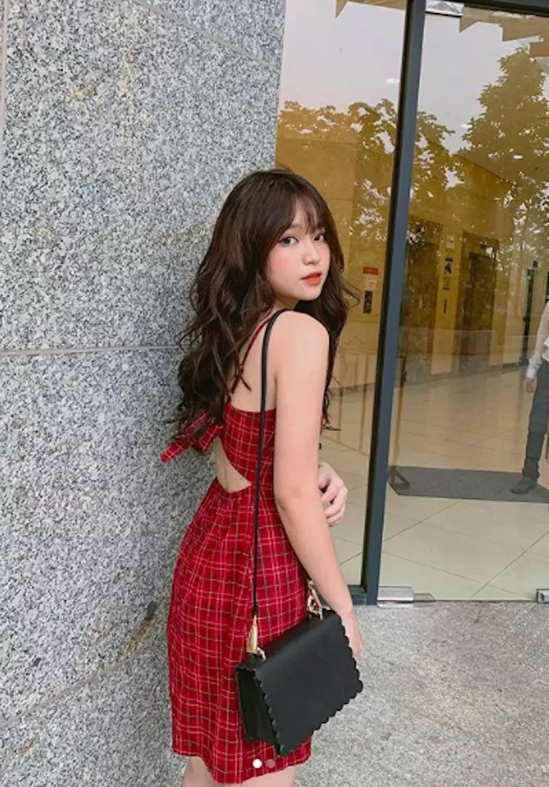 越南嫩妹「Thuỷ Thanh Nguyễn」白皙水靈像娃娃,微肉感好像鄰家小妹妹!