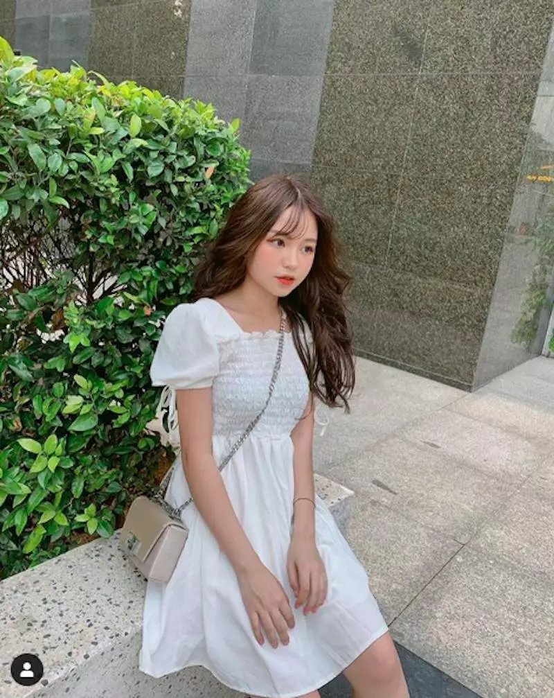 越南嫩妹「Thuỷ Thanh Nguyễn」白皙水靈像娃娃,微肉感好像鄰家小妹妹!