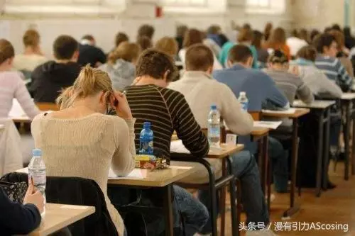 宅宅們眼中的世界,似乎和普通人不太一樣?