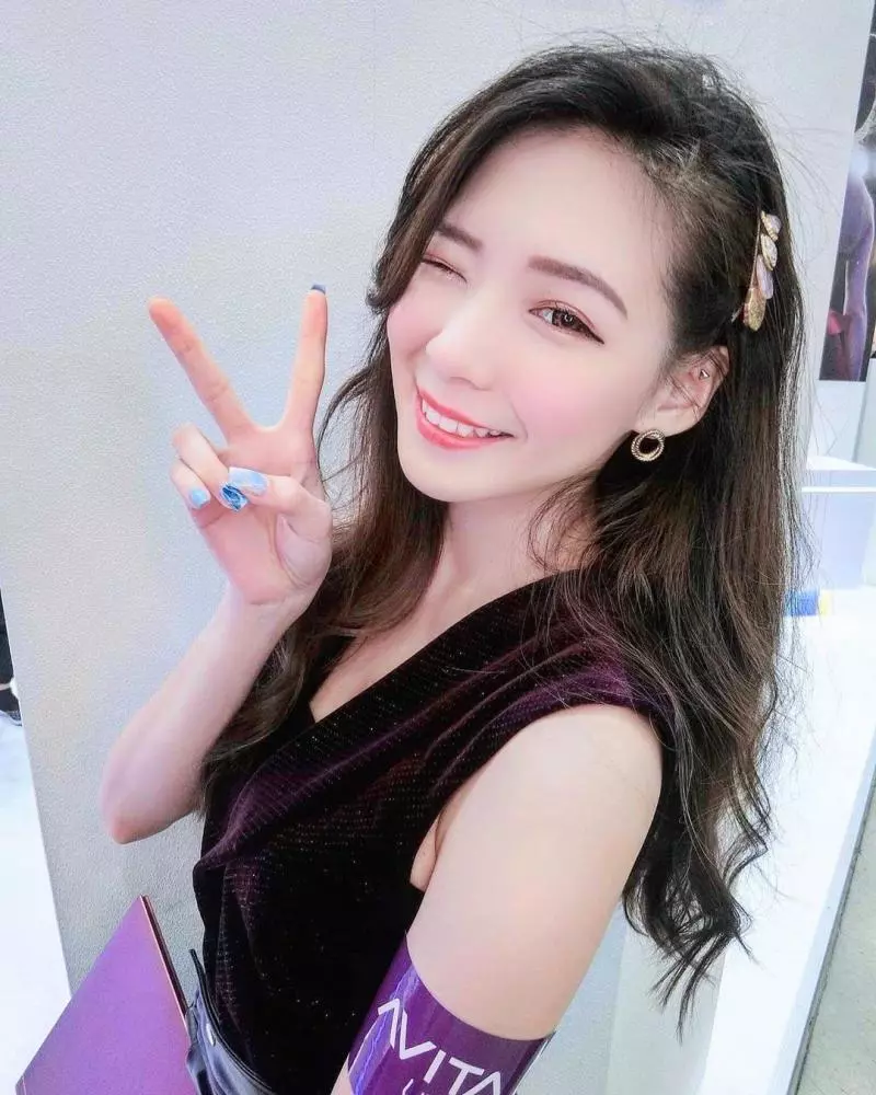 鐵粉急擋:不可以這麼美!「吳若Dudu」美女光太耀眼讓人一眼就沈醉!