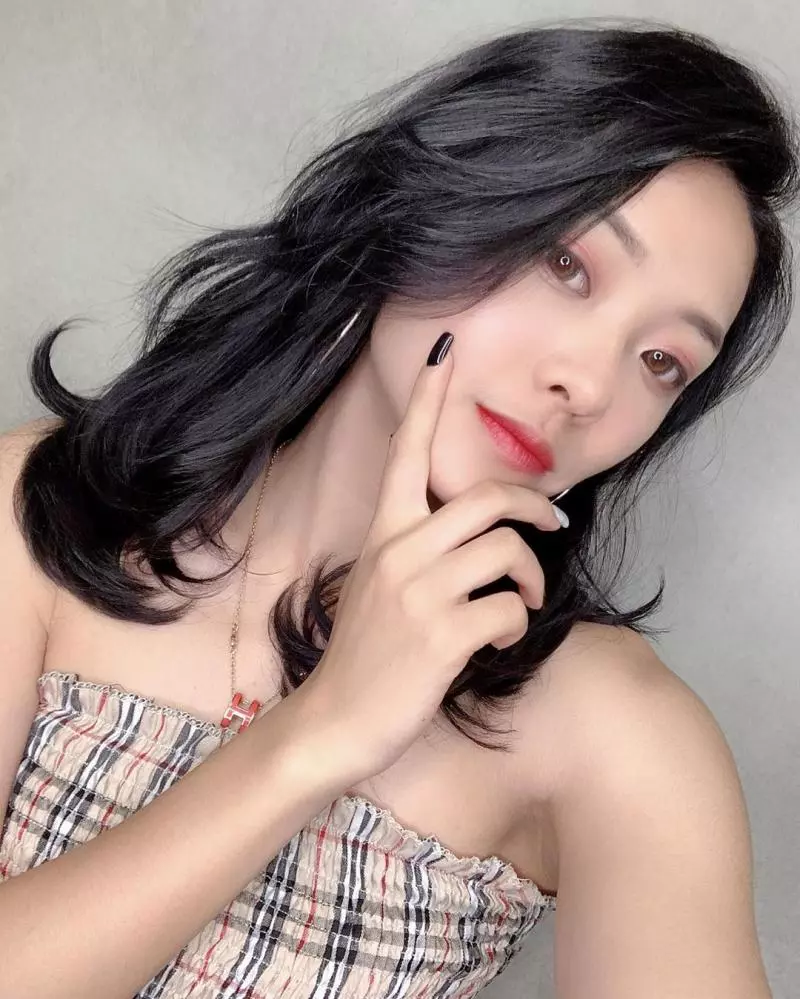 再不追蹤就等死!「唐婷婷Lggy」燦爛甜笑超迷人!