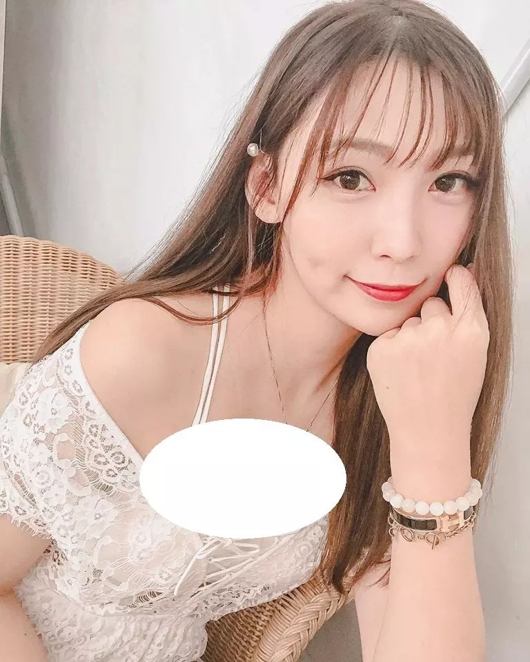 躲在倉庫的OL!酒窩正妹「薇娜 Verna」