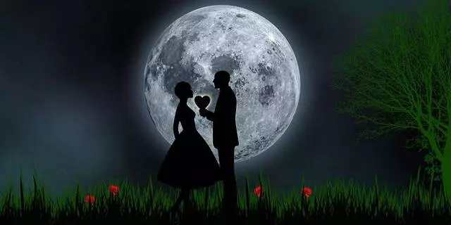 「再婚了,婆婆待我像親生女兒」前妻的話,像一根針刺入了我的心 !