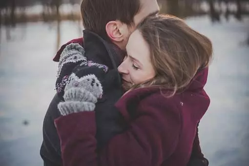 「再婚了,婆婆待我像親生女兒」前妻的話,像一根針刺入了我的心 !