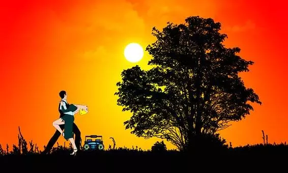 父母36年的婚姻告訴我:由親情轉化而來的愛情,更加牢固 !