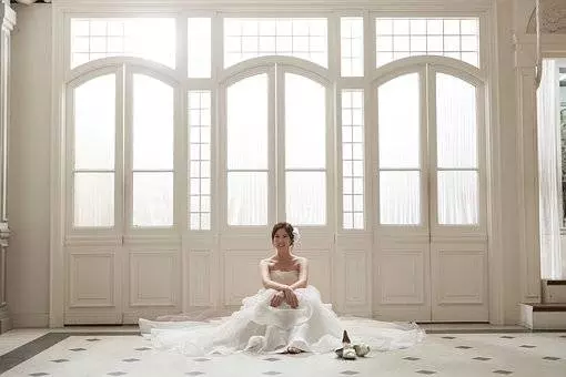 女友要求彩禮20萬,不帶陪嫁,男方閃婚別人:我愛你,但高攀不起 !