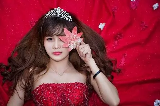 女友要求彩禮20萬,不帶陪嫁,男方閃婚別人:我愛你,但高攀不起 !