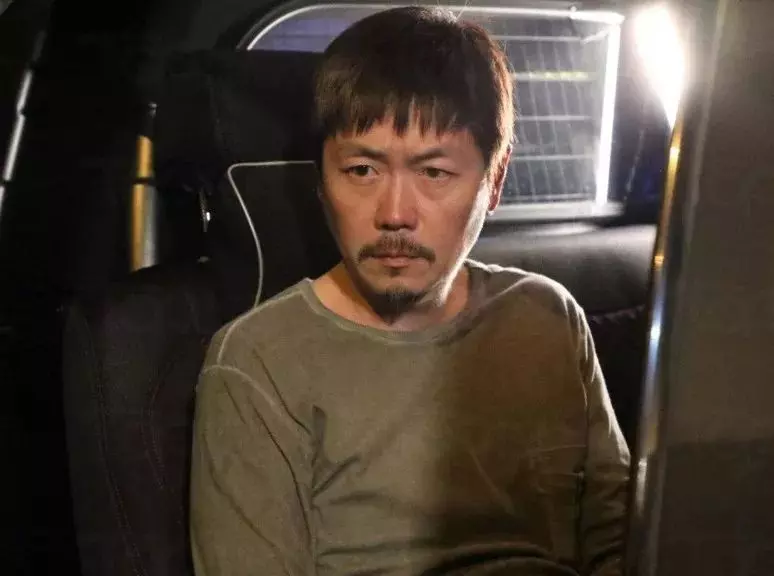 溝女王修身養性變住家男,45歲李思捷正式"封盤"買餸學做人夫