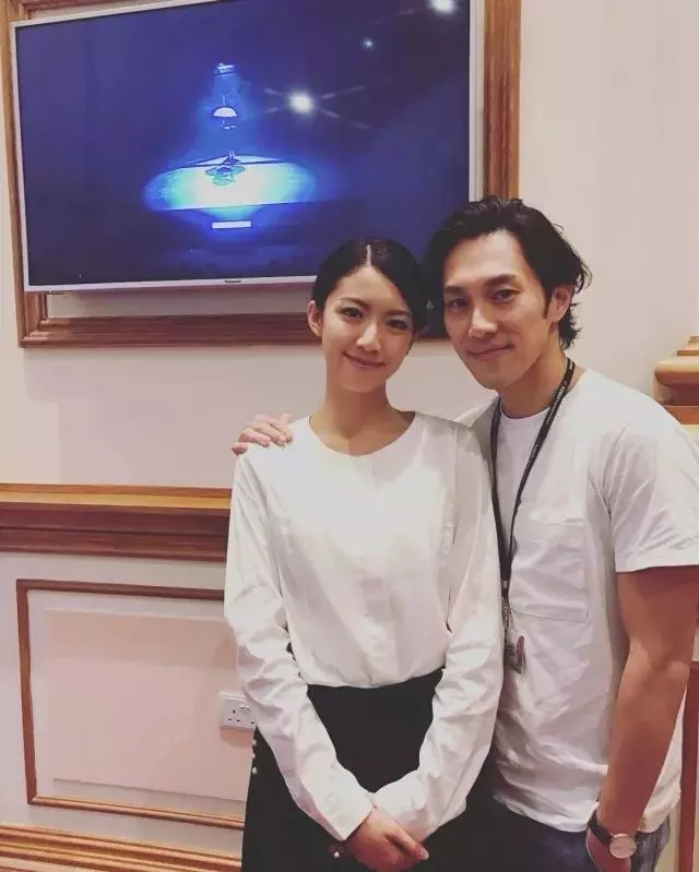 TVB上位小花傳暗撻蔡思貝舊愛,IG互動透玄機疑戀情浮面
