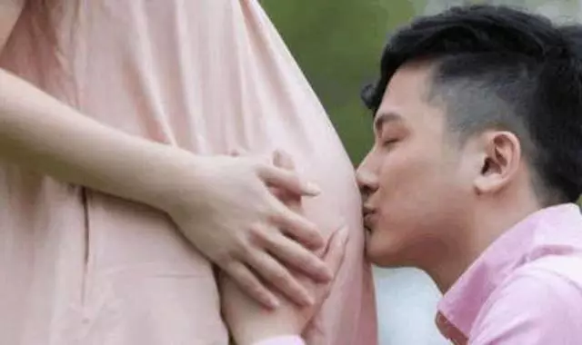 女子給兒子辦滿月宴,離世多年的母親突然出現,繼母說出當年實情